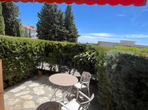 Charmant Studio avec terrasse et parking à Vence